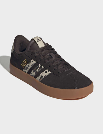 adidas VL Court 3.0 Shoes - Aurora Coffee/Crystal Linen/Amber Gumimages2- The Sports Edit