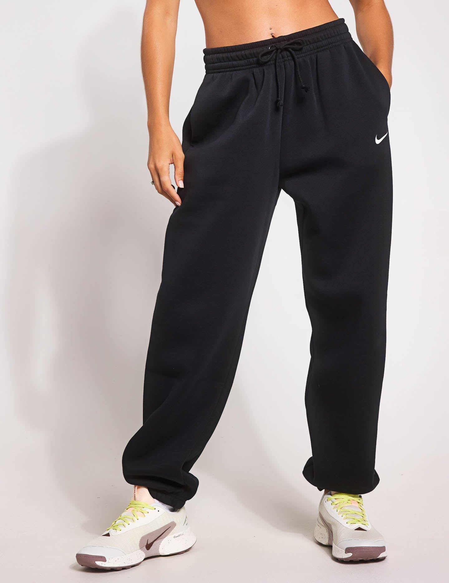 ボトムスその他 Nike SS25 OVERSIZED JOGGING (FZ5996 010) Nike | Sportswear Phoenix Fleece Sweatpants - Black | The