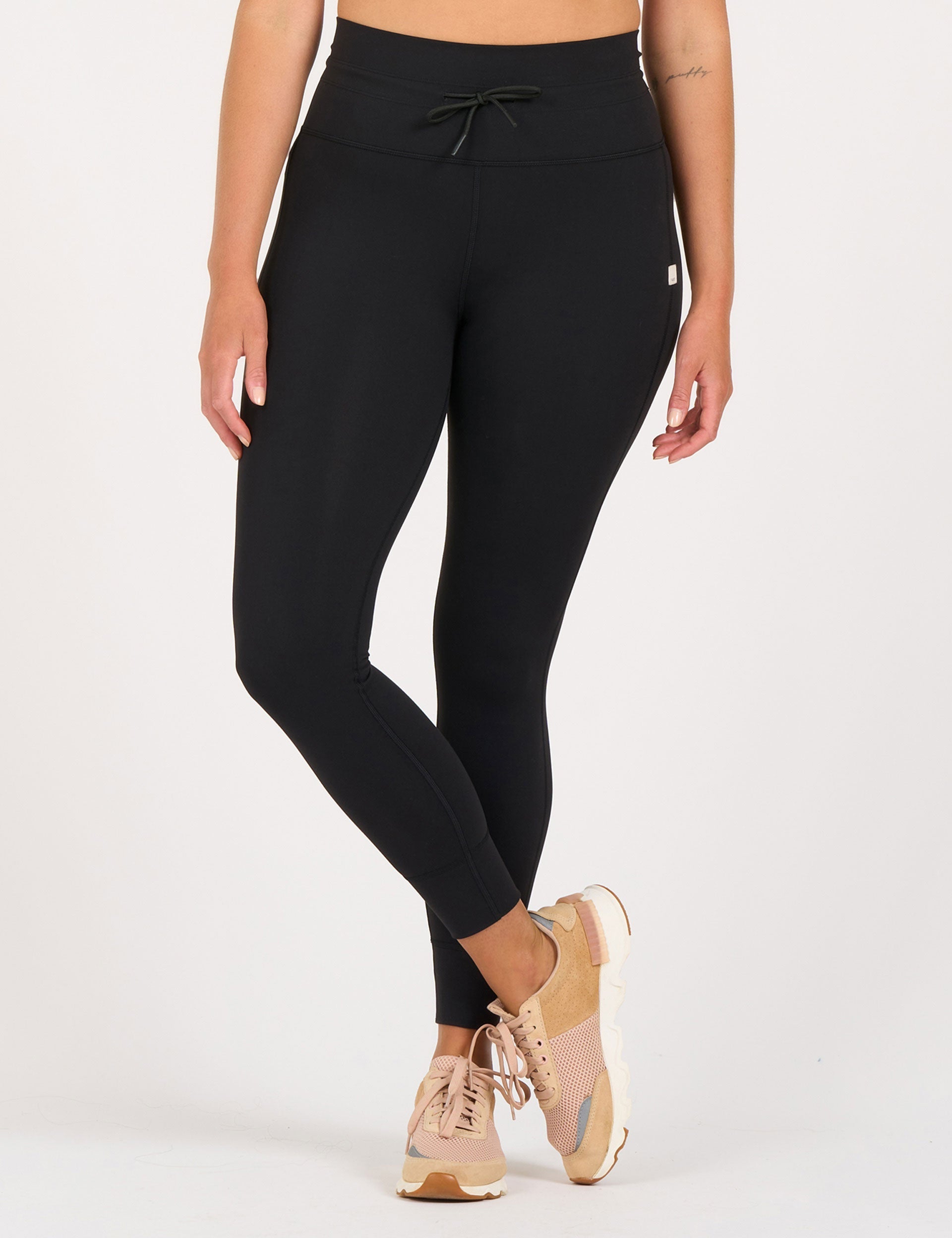 NWT Vuori Daily sold Leggings - Black - small