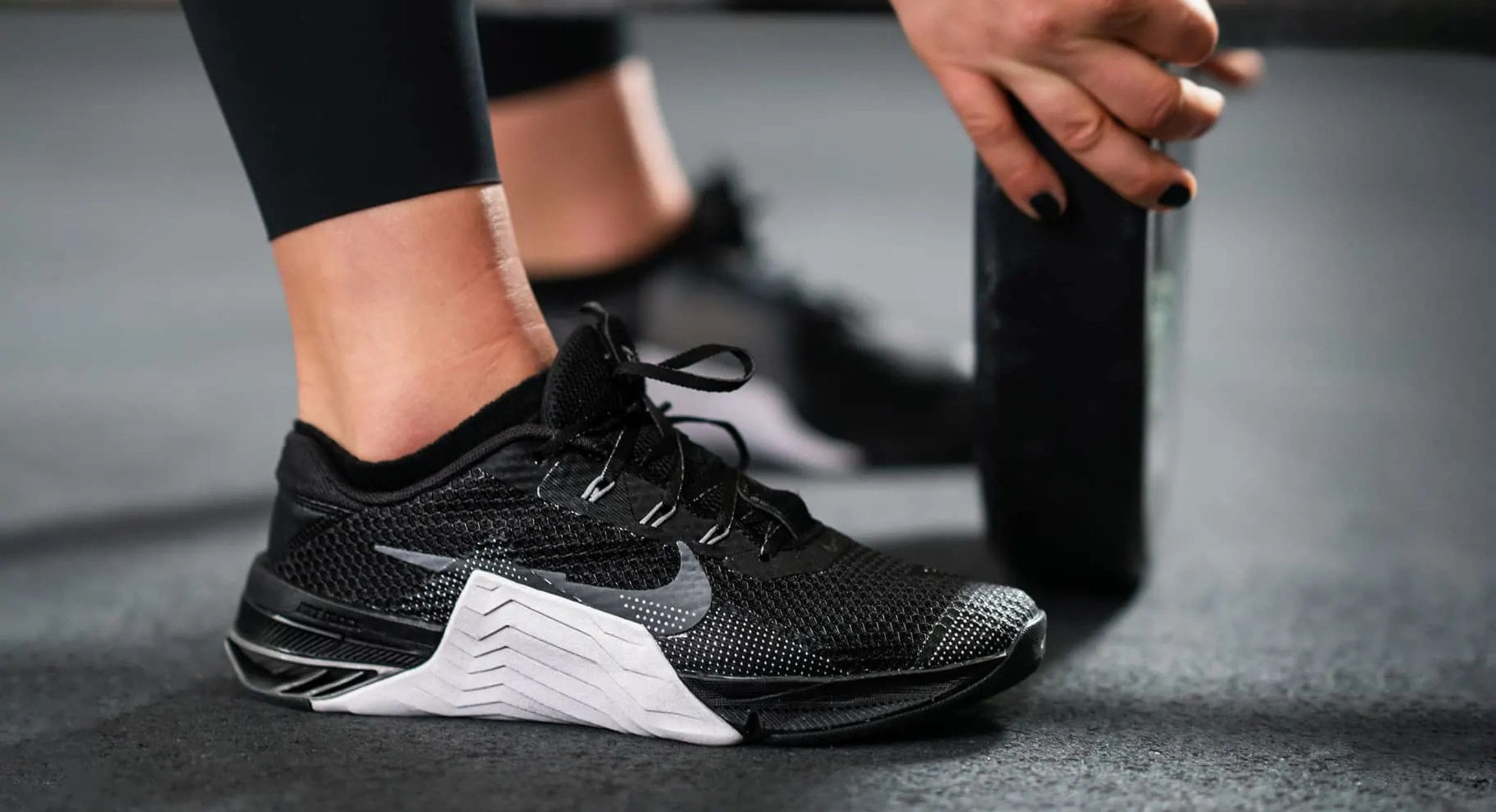 Nike Performance METCON 9 - Training shoe - white/pure platinum