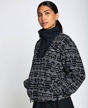 Sequoia Grove Printed Half Zip Fleece - Black/Horizons