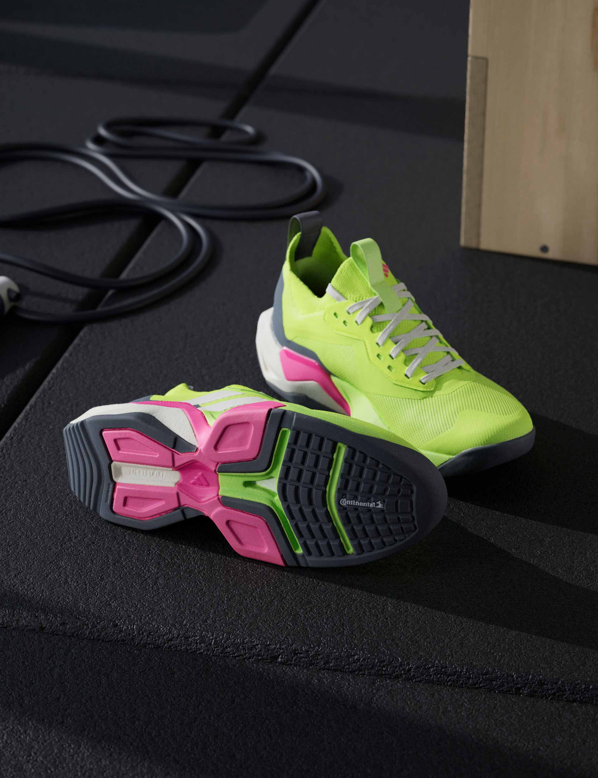 ★ adidas ★ 日本未入荷 Rapidmove ADV 2 HIIT JI3904 adidas | Rapidmove ADV 2 HIIT Training Shoes - Lemon | The
