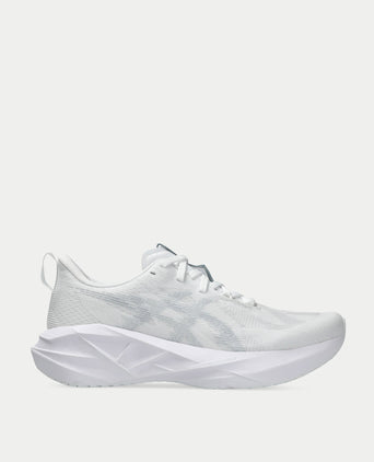 Novablast 5 - White/Piedmont Grey