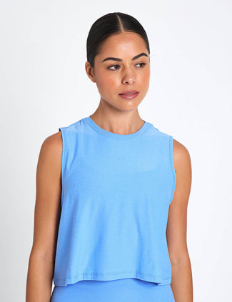 Featherweight Minimal Cropped Tank - Flower Blue Heather
