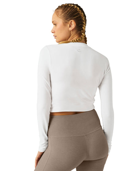 Beyond Yoga Featherweight Center Stage Cropped Pullover - Cloud Whiteimage2- The Sports Edit