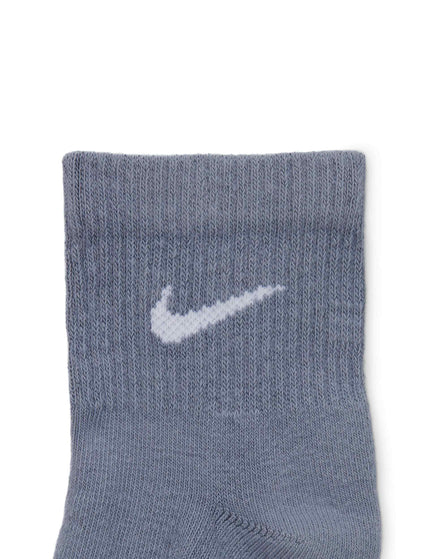 Nike Everyday Plus Cushioned Training Ankle Socks (3 Pairs) - Blue/Pink/Greenimage3- The Sports Edit