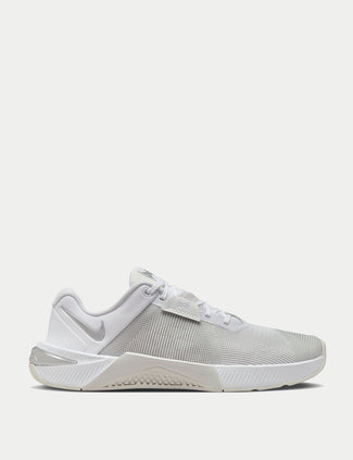 Metcon 10 Shoes - Barely Green/Black/Steam/Light Silver