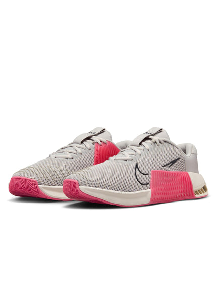 Nike Metcon 9 Shoes - Light Iron Ore/Light Orewood Brown/Khaki/Aster Pinkimage2- The Sports Edit