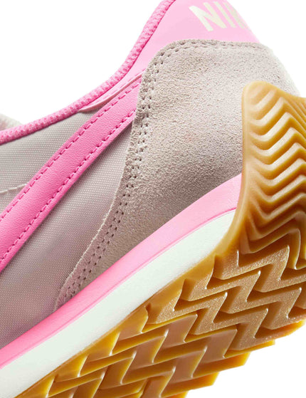 Nike Pacific Shoes - Silt Red/Pink Spell/Sail/Gum Light Brownimages7- The Sports Edit