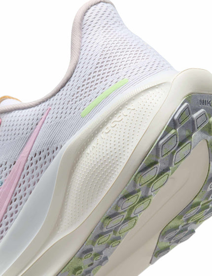 Nike Pegasus 41 Shoes - White/Pink Foam/Sail/Football Greyimage8- The Sports Edit
