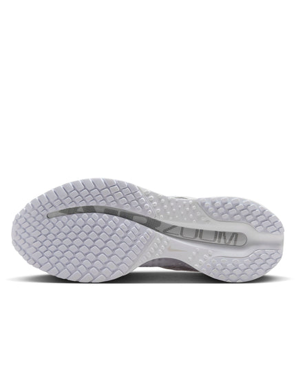 Nike Pegasus Premium Shoes - White/Metallic Silverimage6- The Sports Edit