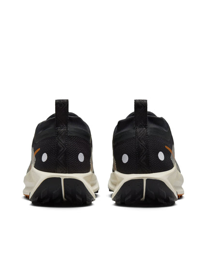 Nike Pegasus Trail 5 Gore-Tex Shoes - Off Noir/Pale Ivory/Black/Monarchimages3- The Sports Edit