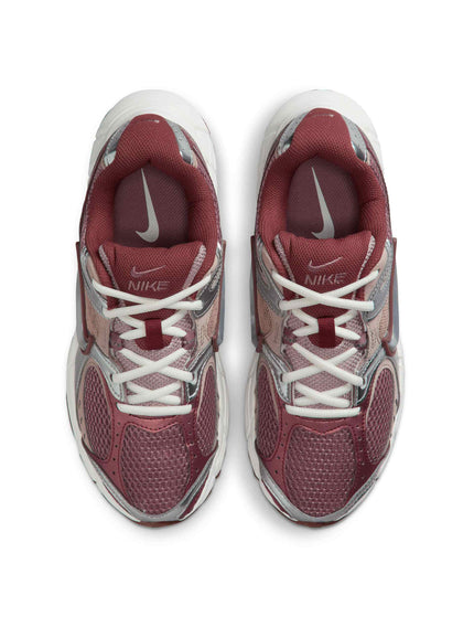 Nike V5 RNR Shoes - Smokey Mauve/Metallic Silver/Red Sepiaimages4- The Sports Edit