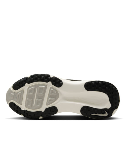 Nike Vomero 18 Running Shoes - Black/Summit White/Coconut Milkimages6- The Sports Edit