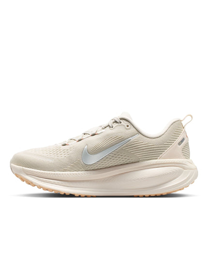Nike Vomero 18 Running Shoes - Light Bone/Metallic Silver/Arctic Orangeimages5- The Sports Edit