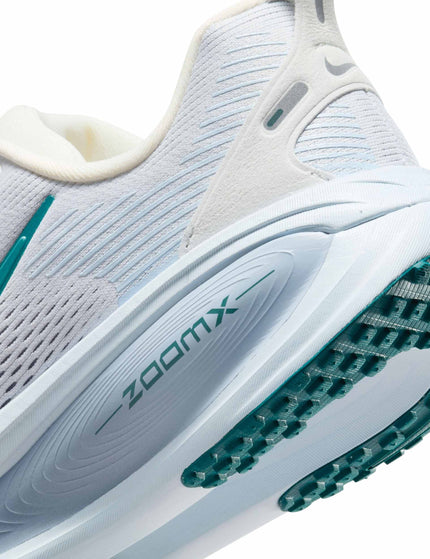 Nike Vomero 18 Running Shoes - Summit White/Blue Tint/Geode Tealimages8- The Sports Edit