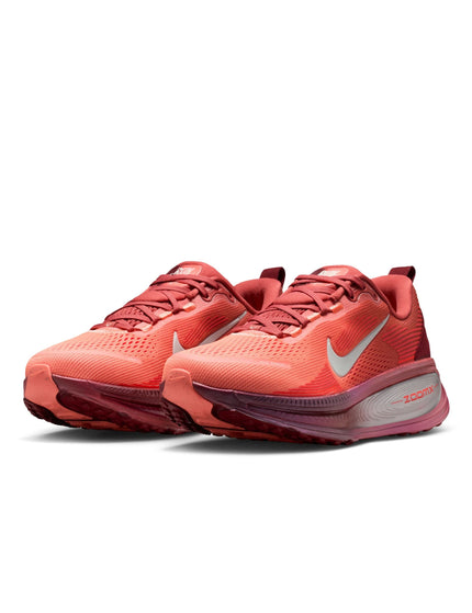 Nike Vomero 18 SE Running Shoes - Light Redwood/Barely Greenimages2- The Sports Edit