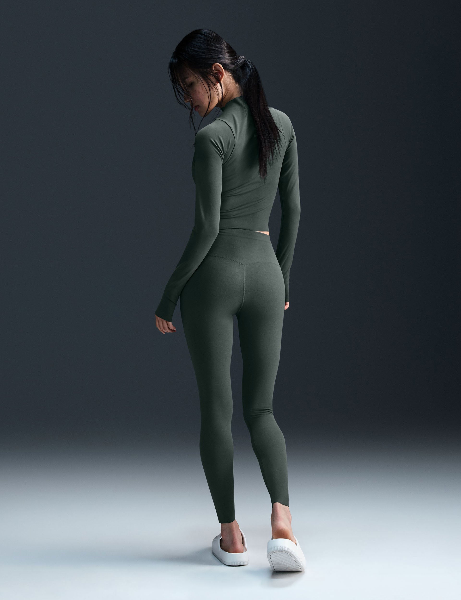 Nike グリーン ボトムス Mサイズ Nike | Zenvy High Waisted Leggings - Vintage Green | The