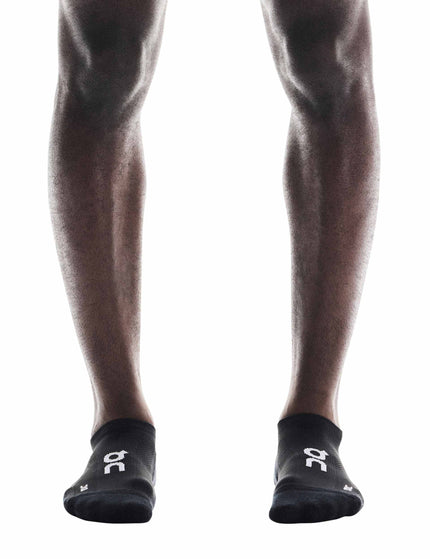 ON Running Core Run Sock Low 2P - Blackimage3- The Sports Edit