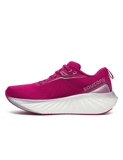 Saucony Triumph 22 - Magentaimages2- The Sports Edit
