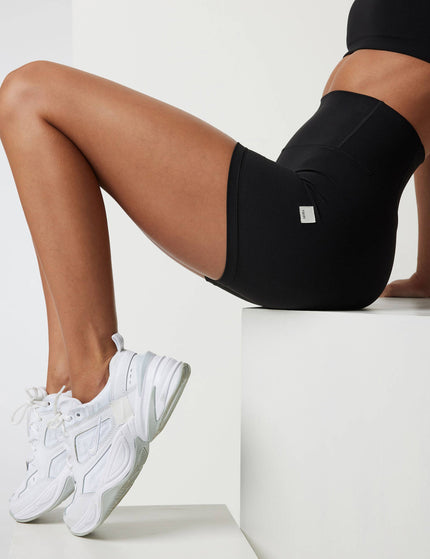 Vuori AllTheFeels Short - Blackimage4- The Sports Edit