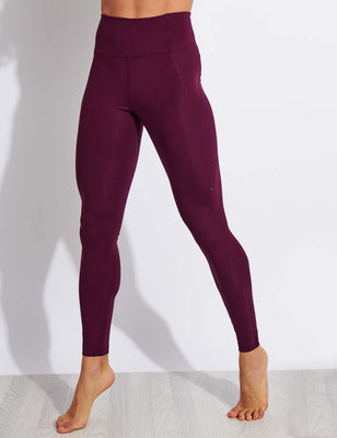 Are Girlfriend Collective Leggings Squat Proof? – solowomen