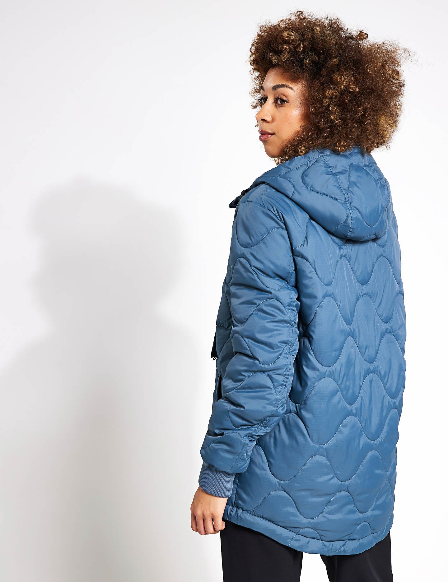 Goodmove | Quilted Zip Hooded Puffer Jacket - Blue | The Sports Edit