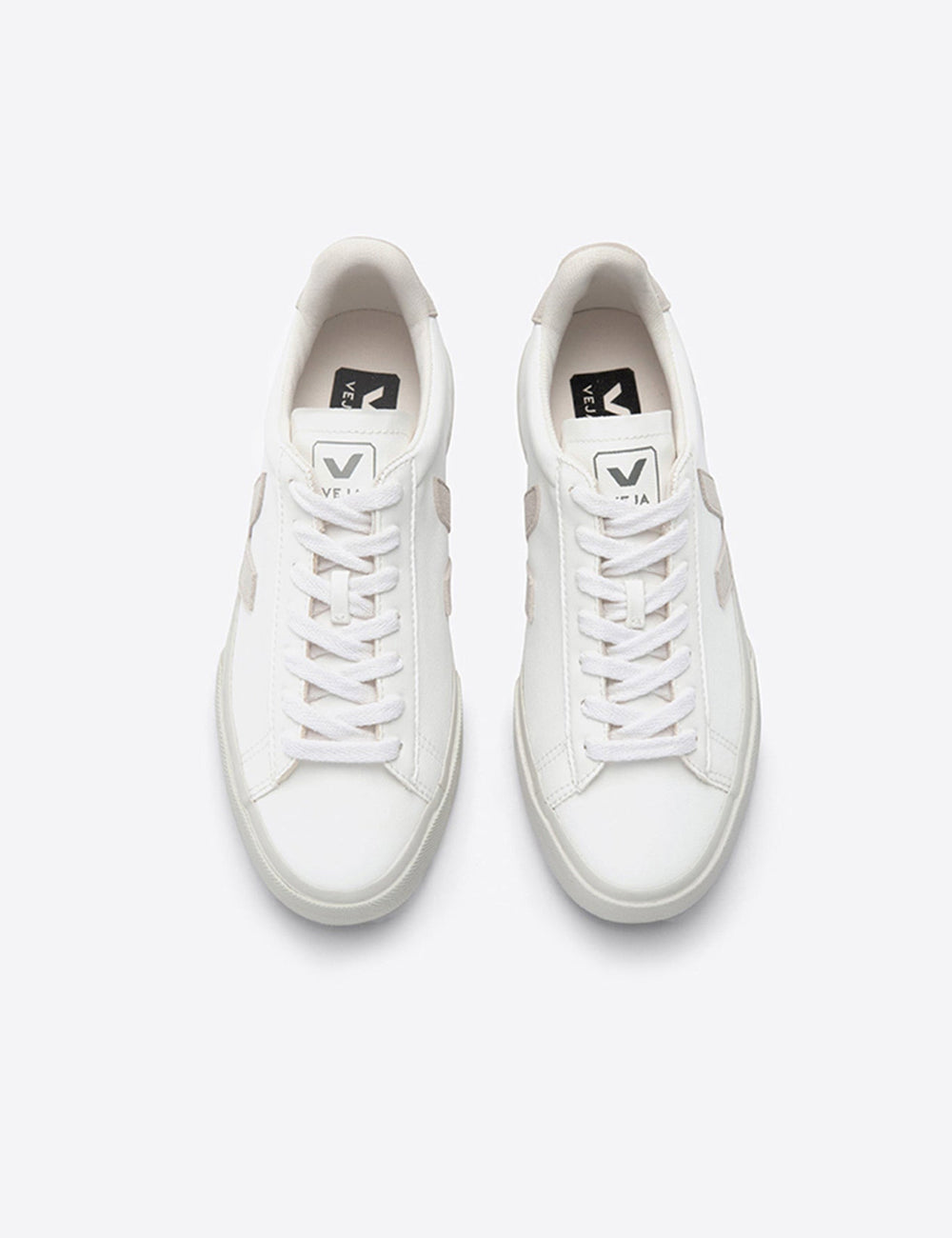 Veja | Campo Leather Trainers - White Natural | The Sports Edit