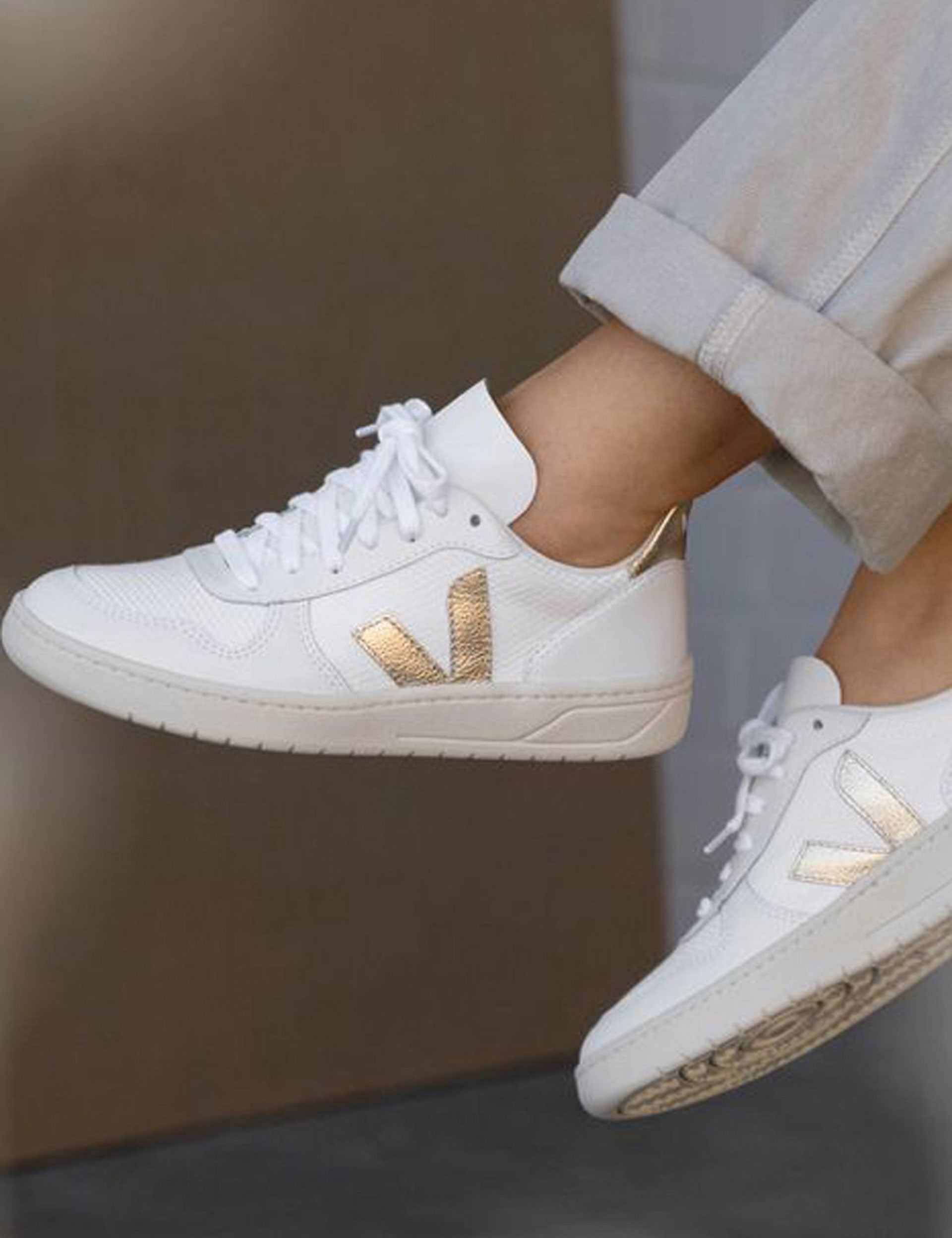 Veja | V-10 Leather Trainers - White Platine | The Sports Edit