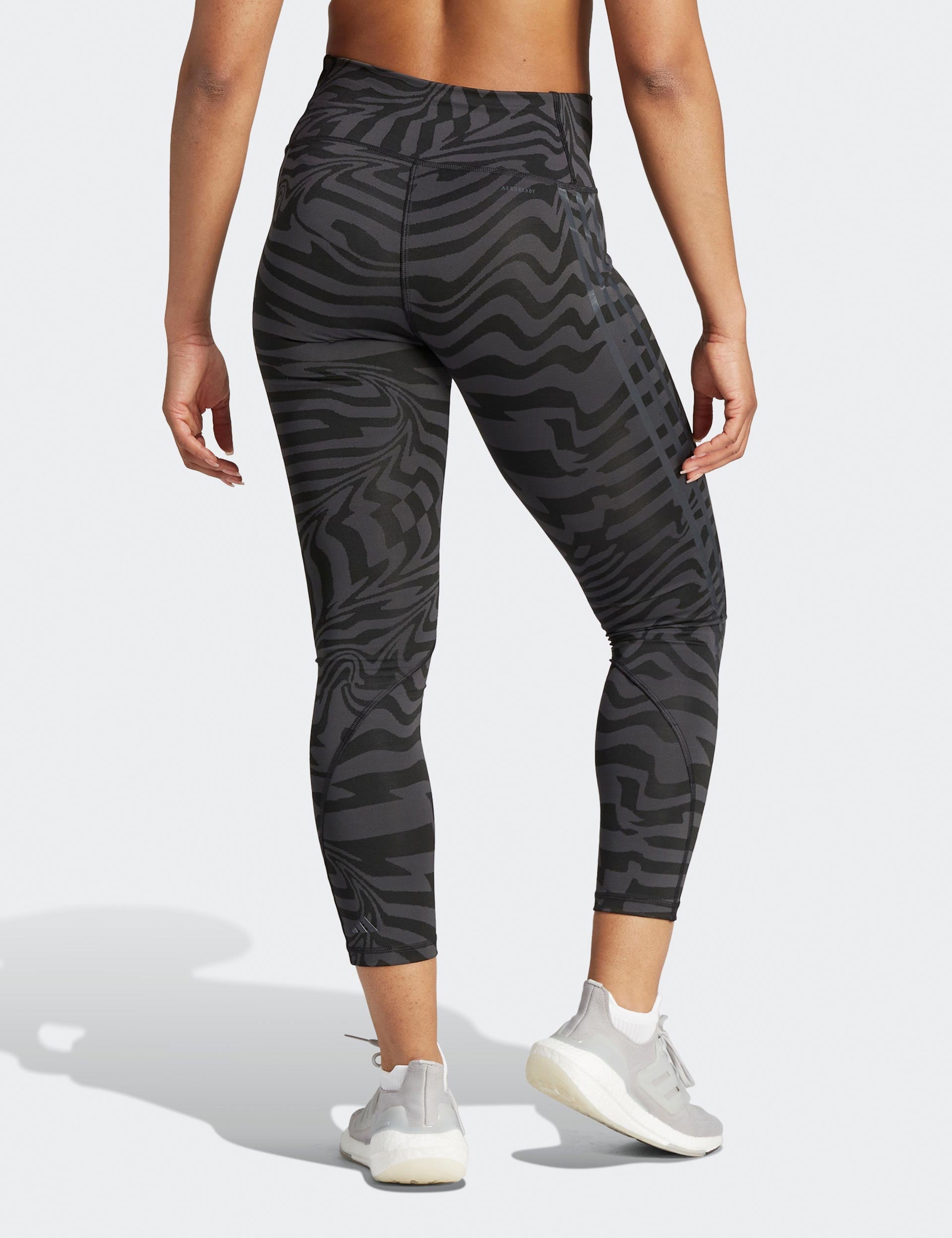 Adidas 3-Stripe Tights  Outfits with leggings, Striped leggings outfit,  Adidas leggings outfit
