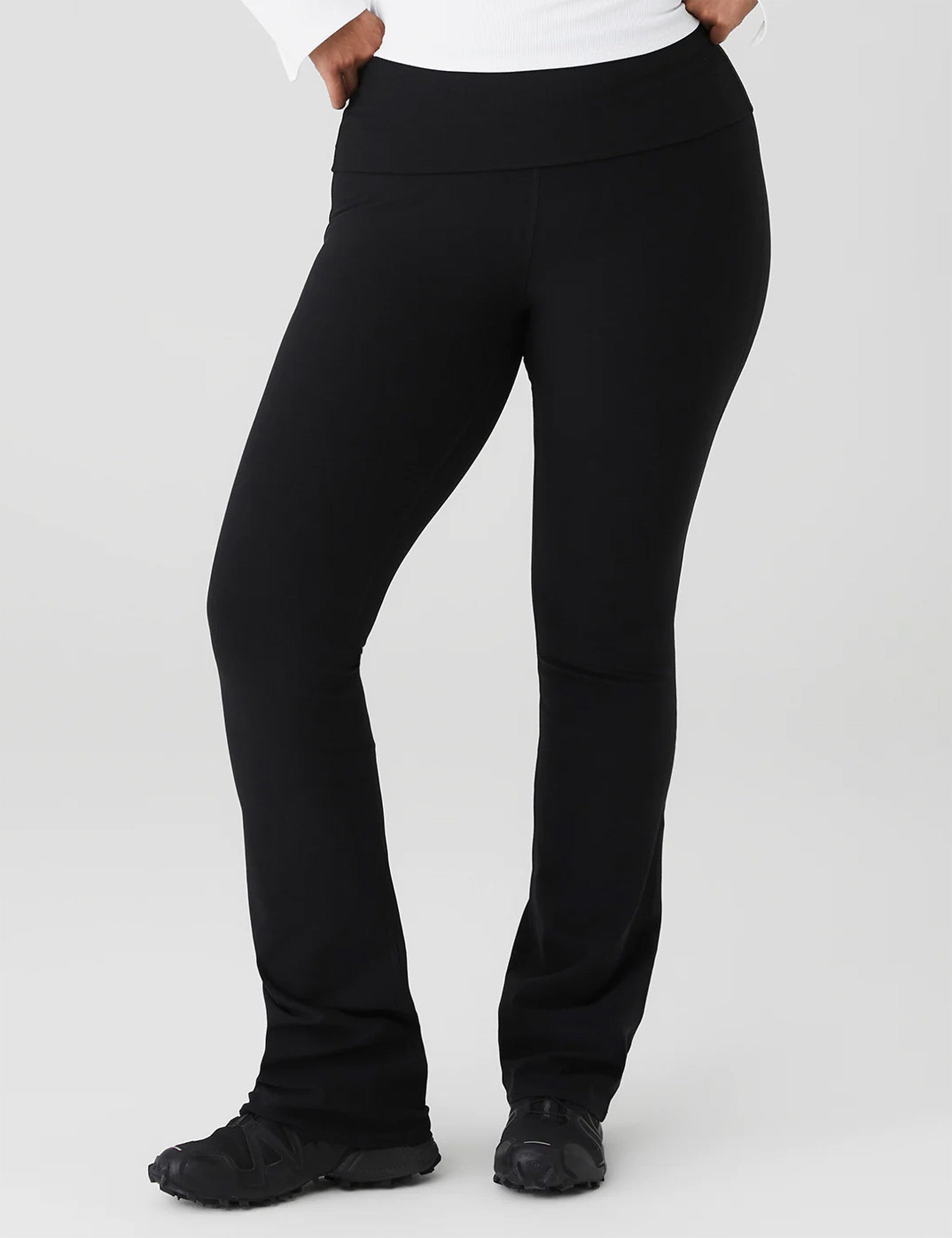 Women's High-Waisted Split Bootcut Leggings With Pockets Black – Zioccie