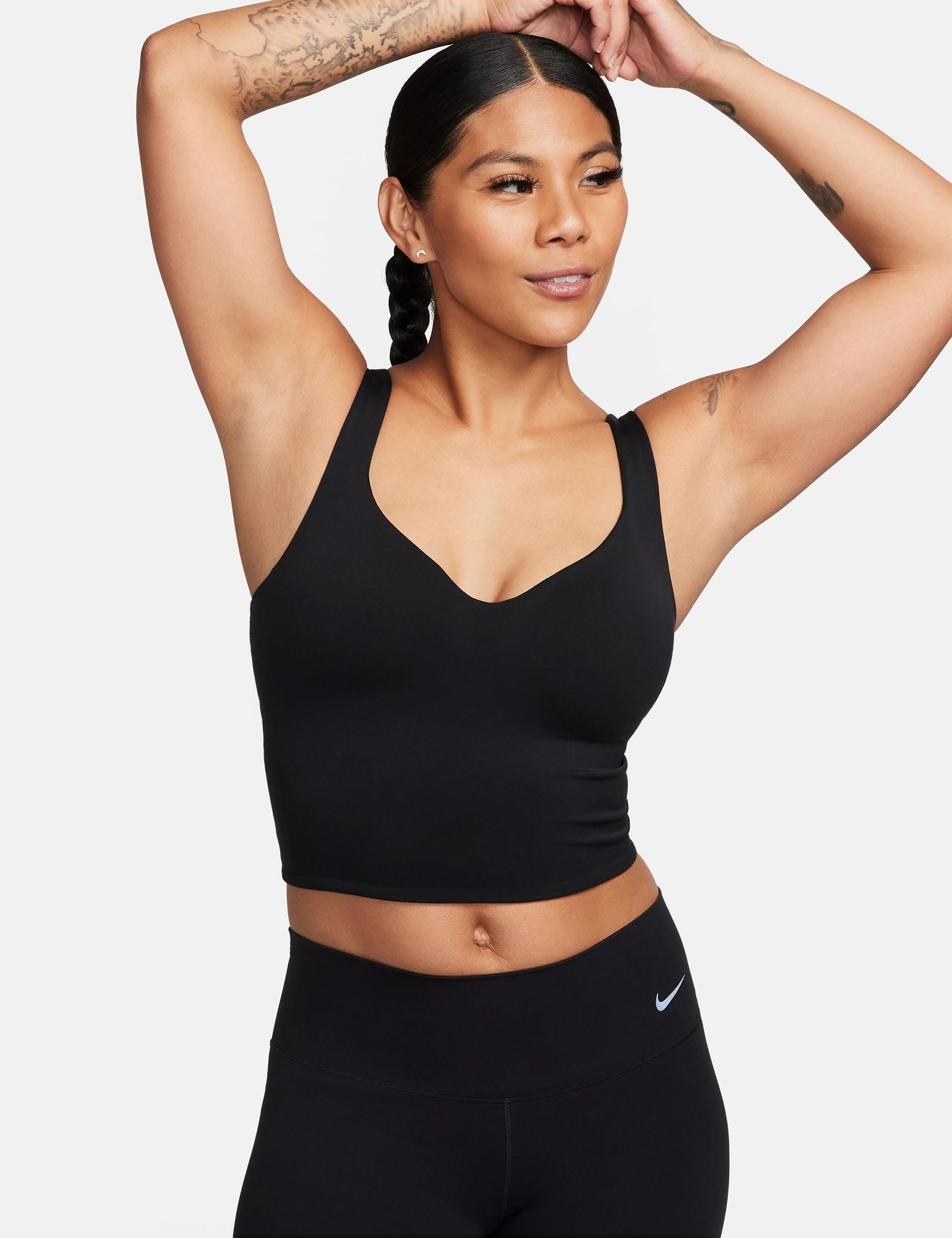 AD  Nike Alate Sports Bra Review + Styling 